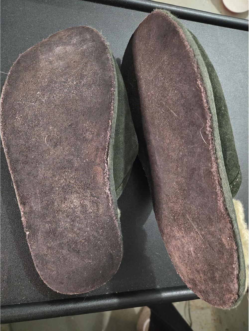 UGG Scuff Suede Sheepskin Slippers Dark Olive Green Size 10 - Picture 3 of 5